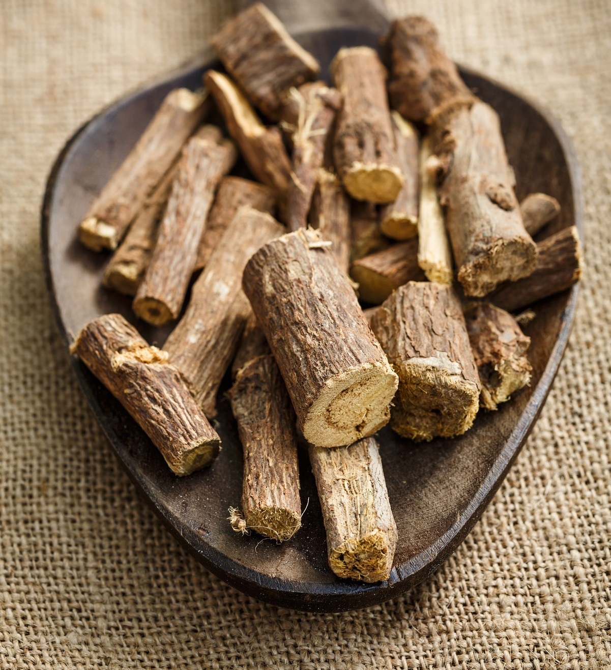 Read more about the article Topical Use of Licorice Root 